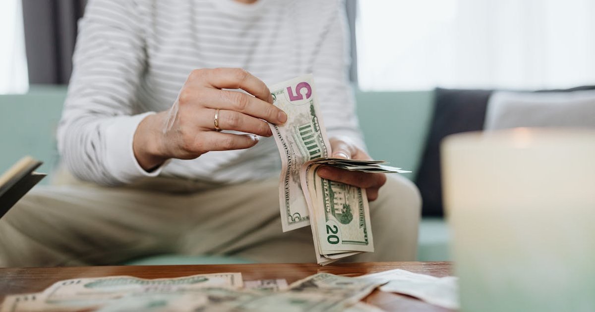 Budget for Living Alone: A Complete Guide to Managing Your Finances Solo