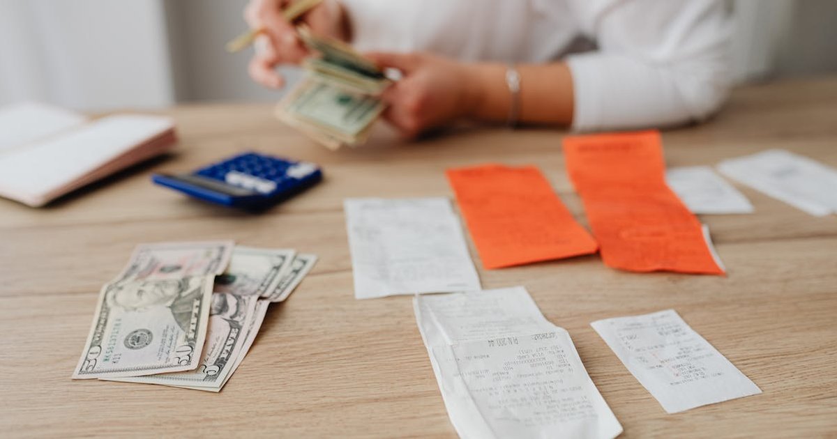 Budget Template for Restaurant Workers: Handle Tips & Irregular Income