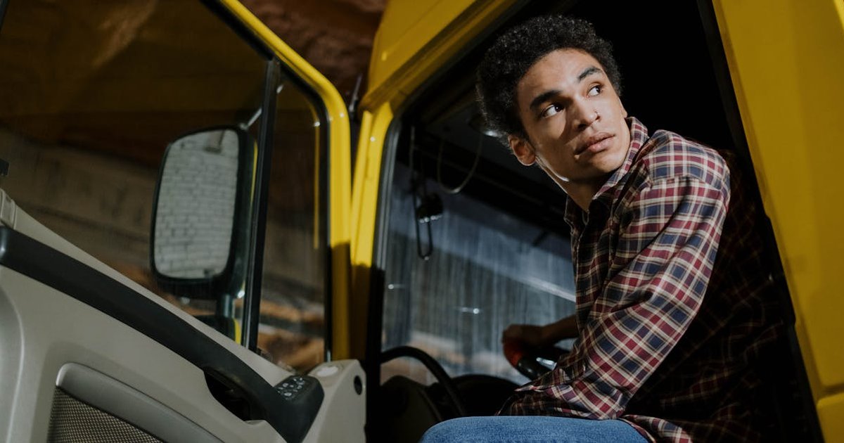 Budget Template for Truck Drivers: Manage Irregular Income and Road Expenses