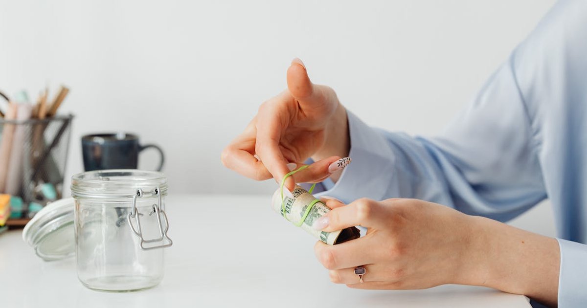 7 Budgeting Mistakes That Keep You Broke (And How to Fix Them)