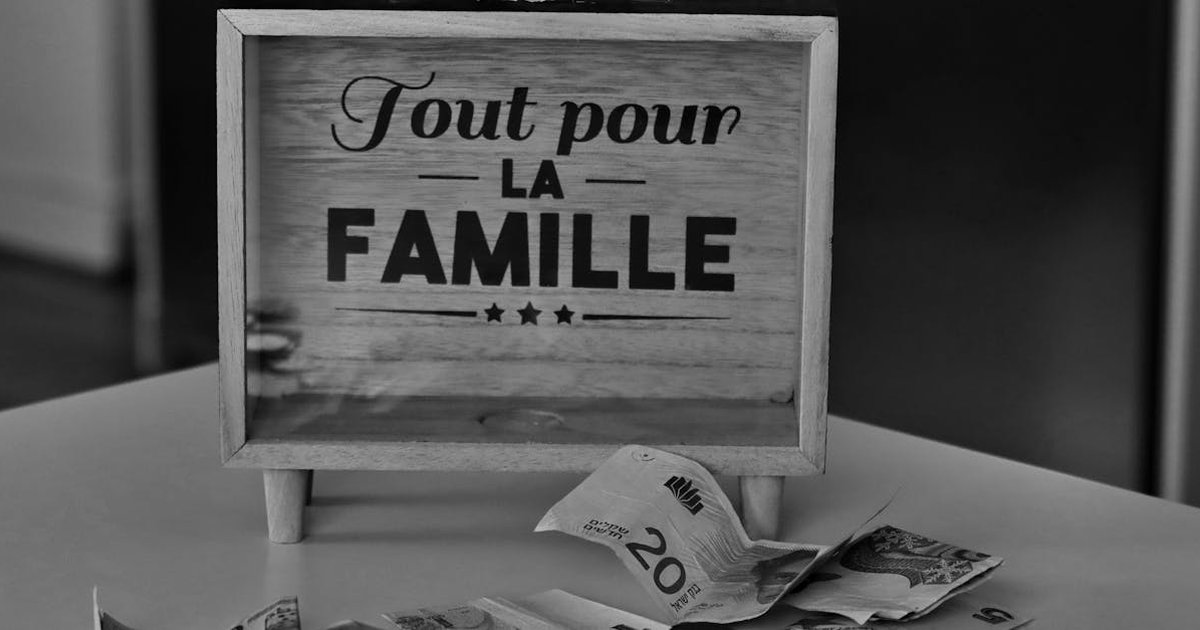 Money Saving Tips for Families: A Practical Guide to Family Budgeting