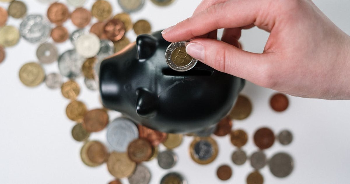 How to Save Money as a College Student in 2026: 7 Realistic Tips That Actually Work